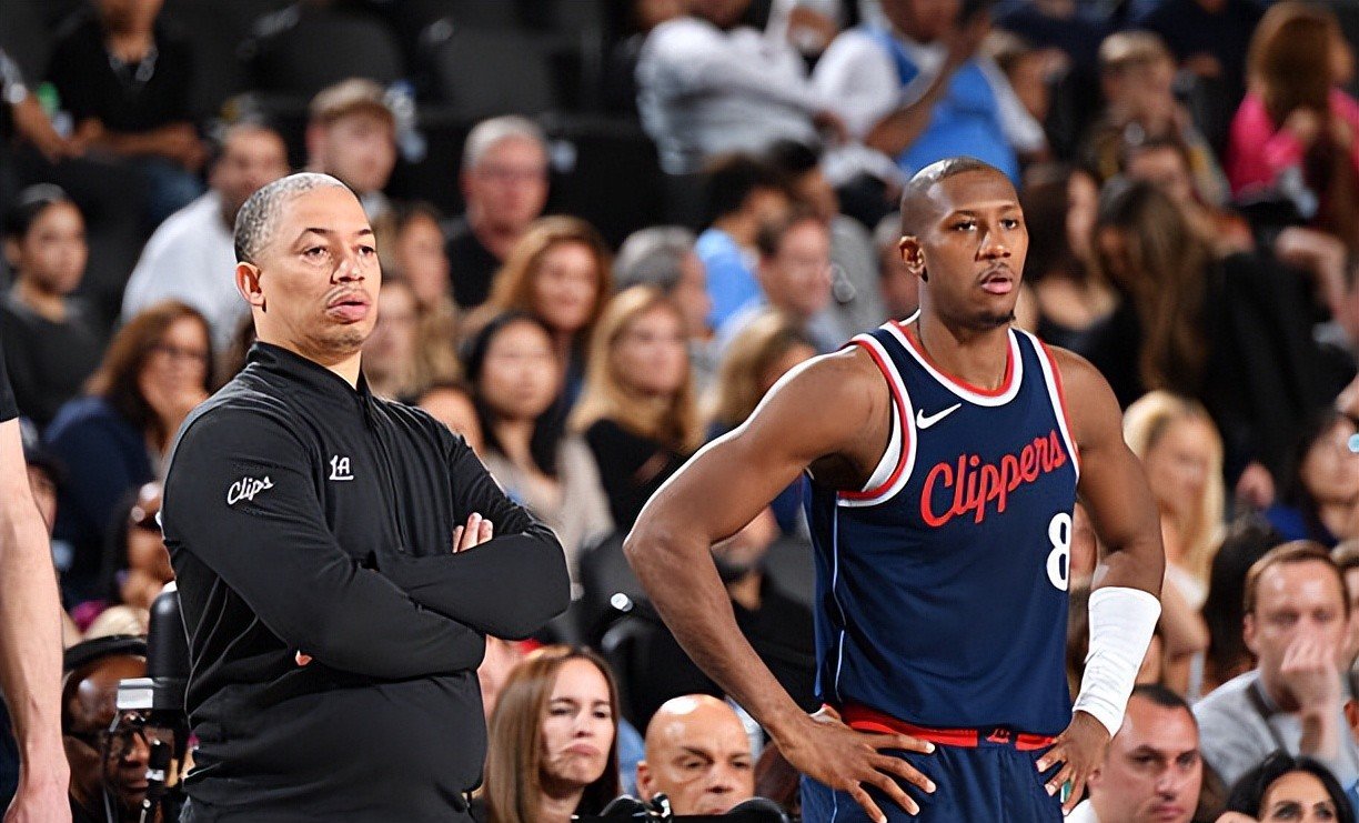 开云体育下载-重磅！洛杉矶快船迎意甲关键赛瓦伦西亚复出首秀备战德甲，集结日成都蓉城调整名单以备意甲