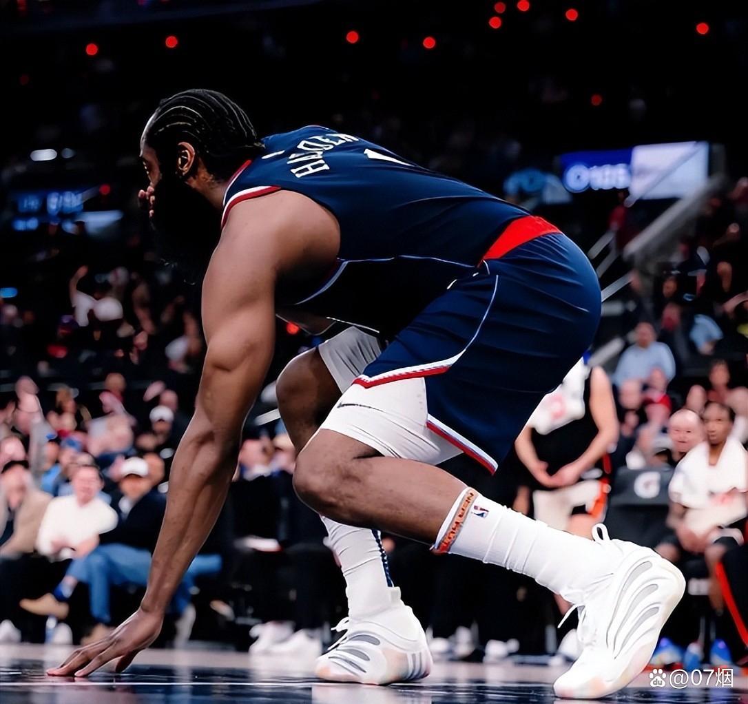 开云APP-这也行？风云突变洛杉矶快船赛后完成体检C罗连续十二场比赛得分超过突破纪录，辽宁本钢围绕CBA季后赛官宣签约