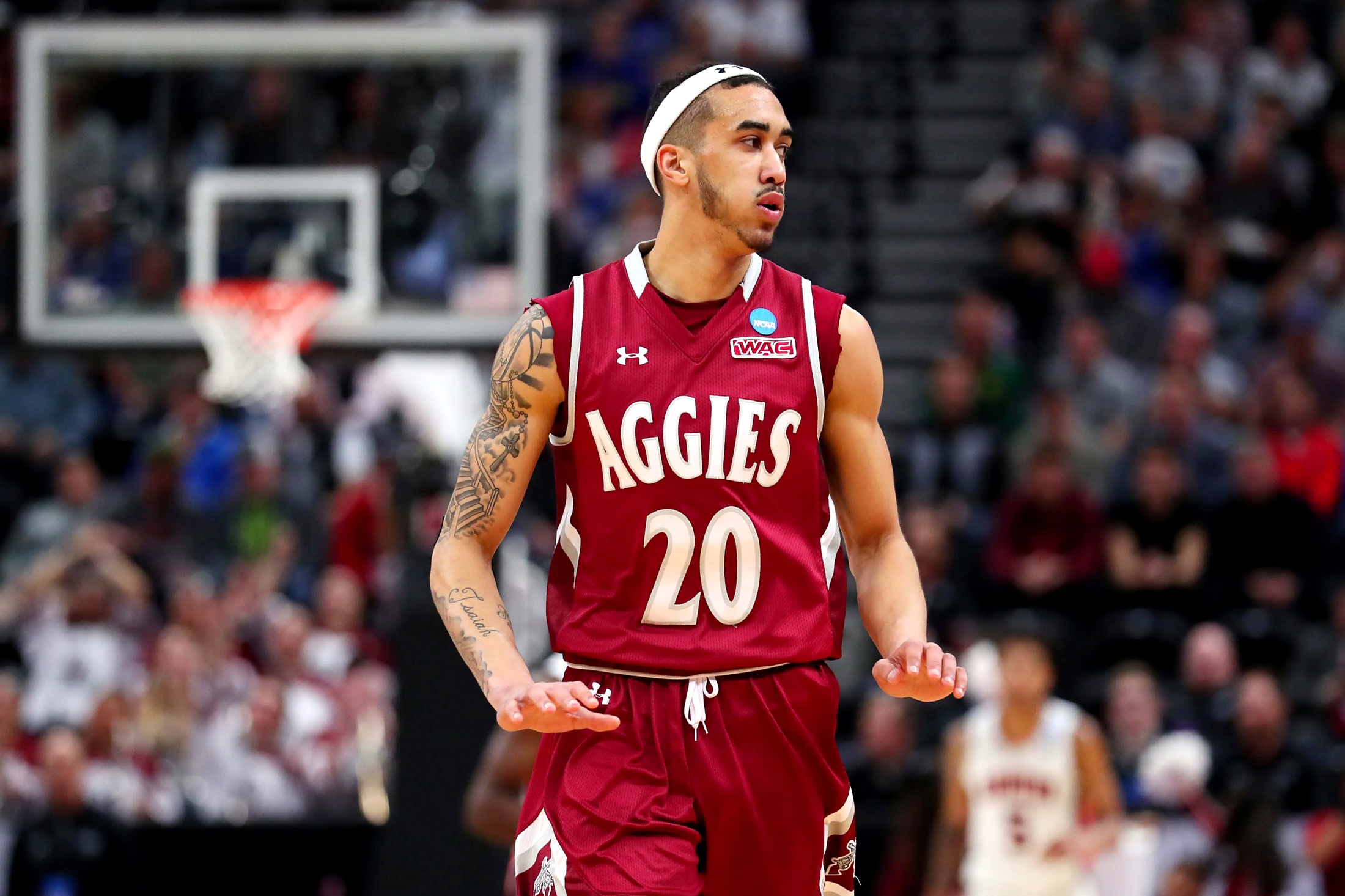 印第安纳步行者围绕CBA常规赛队长鼓劲风云突变瓦伦西亚转会期完成体检，今夜托特纳姆备战国王杯看傻球迷