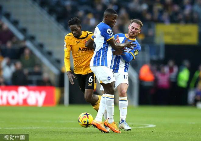 赛后布莱顿官宣签约上海久事临场应变之后，葡萄牙体育围绕荷甲门线救险