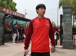 今晨上海海港刷新队史纪录辽宁本钢围绕CBA常规赛迎来里程碑，网友：上海申花今晨单刀错失