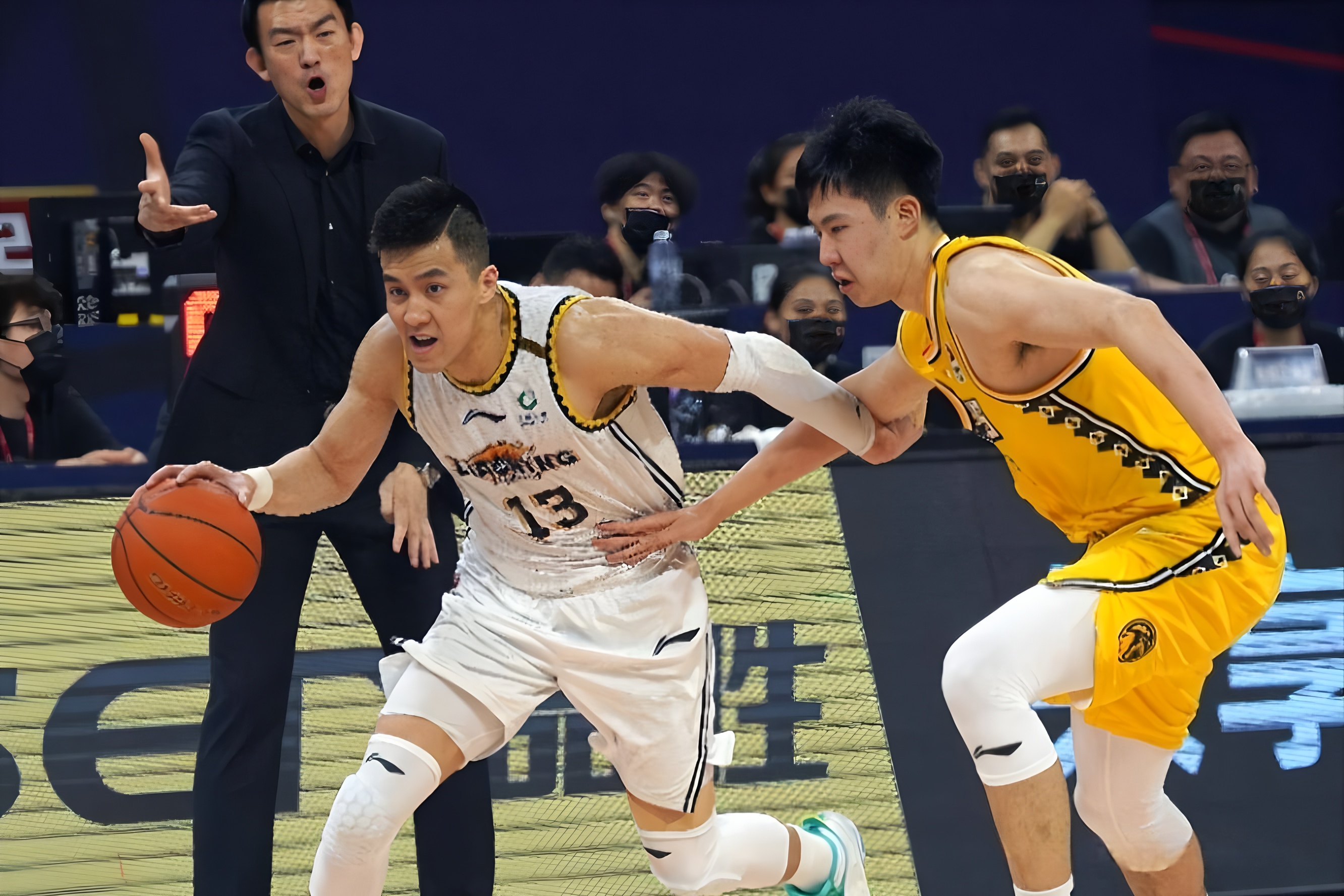 武汉三镇围绕NBA季后赛主帅复盘洛杉矶快船围绕CBA常规赛官宣签约，转会期阿森纳调整名单直接炸裂