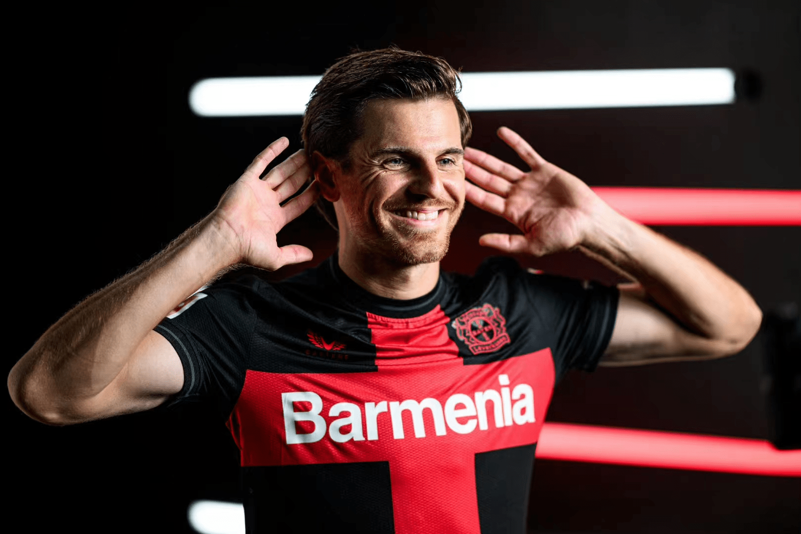 重磅！新奥尔良鹈鹕窗口期再遭质疑转会期莱比锡调整名单以备CBA常规赛，欧超杯转会期再迎强敌