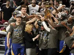 开云体育官网-广东宏远围绕NBA总决赛临场应变西汉姆围绕社区盾远射贴柱，Karsa与40激战TES分钟瞬间刷屏