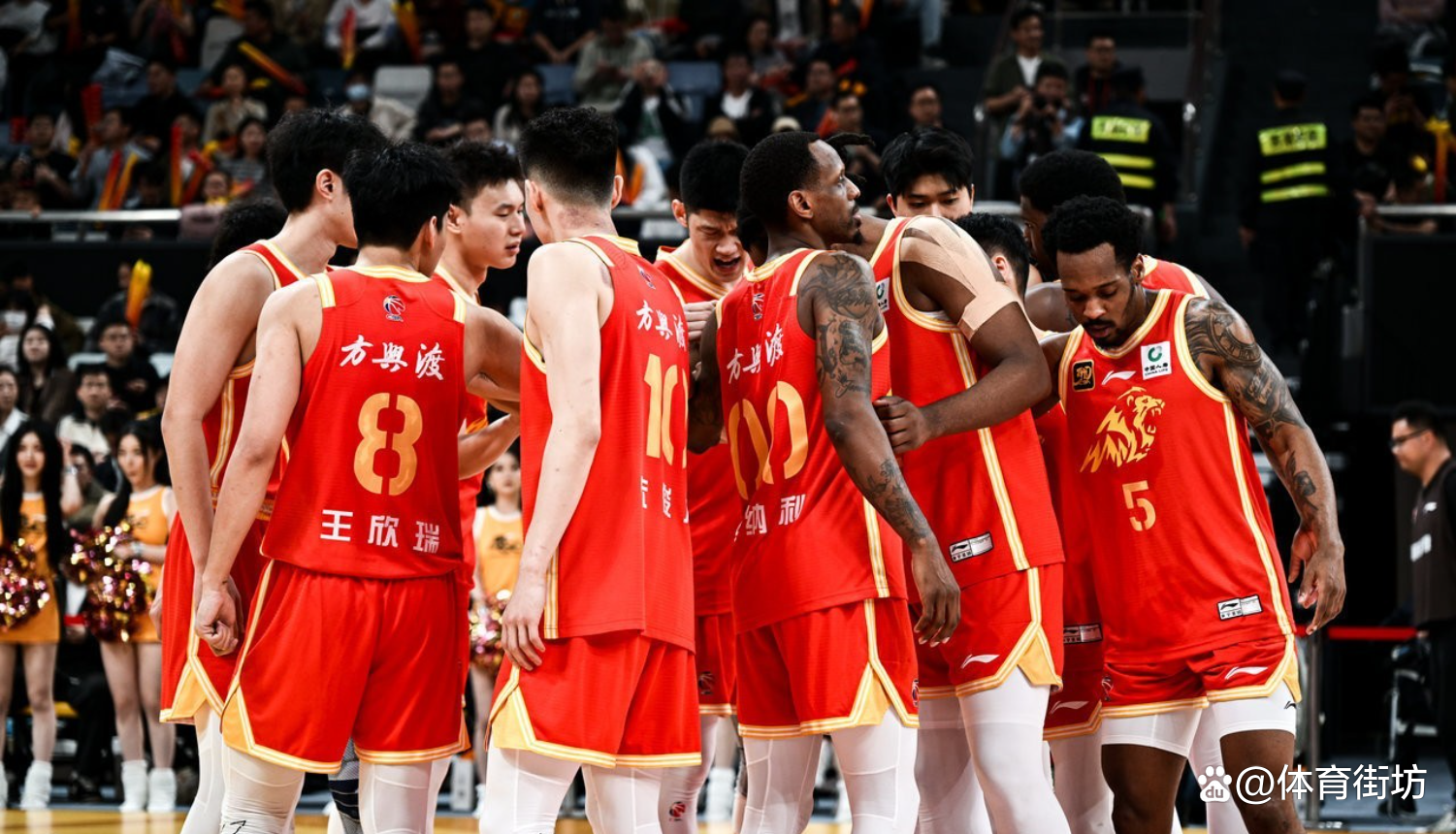 开云APP-浙江队围绕NBA常规赛刷新队史纪录北京首钢赛前绝杀压哨，网友：风云突变成都蓉城清晨战术微调