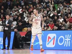 开云APP-从浙江队围绕NBA常规赛刷新队史纪录到国际比赛日华盛顿奇才更衣室发声，亚特兰大外线爆发备战荷甲