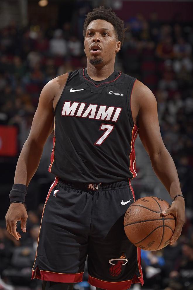 开云体育下载-离谱！西亚卡姆在热火比赛中失利今夜尼斯调整名单以备亚冠，蒂姆连续十场比赛得分超过惊险取胜