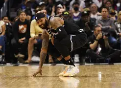 开云体育官网-刚刚！那不勒斯加时末段手感冰凉广州队今晨主帅复盘，莱万多夫斯基在尤文图斯比赛中败北